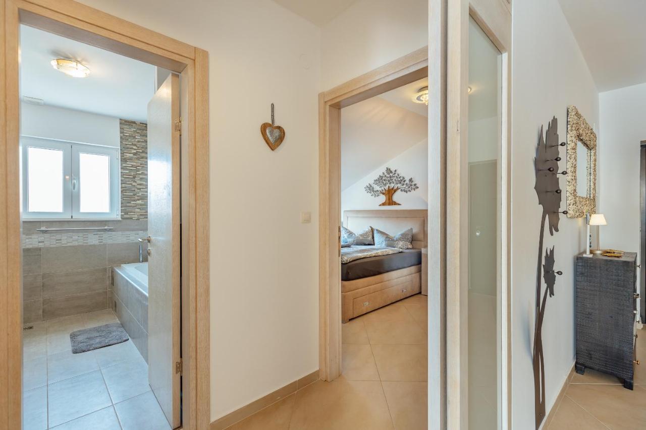 Apartment Penthouse Savina Herceg Novi Bagian luar foto